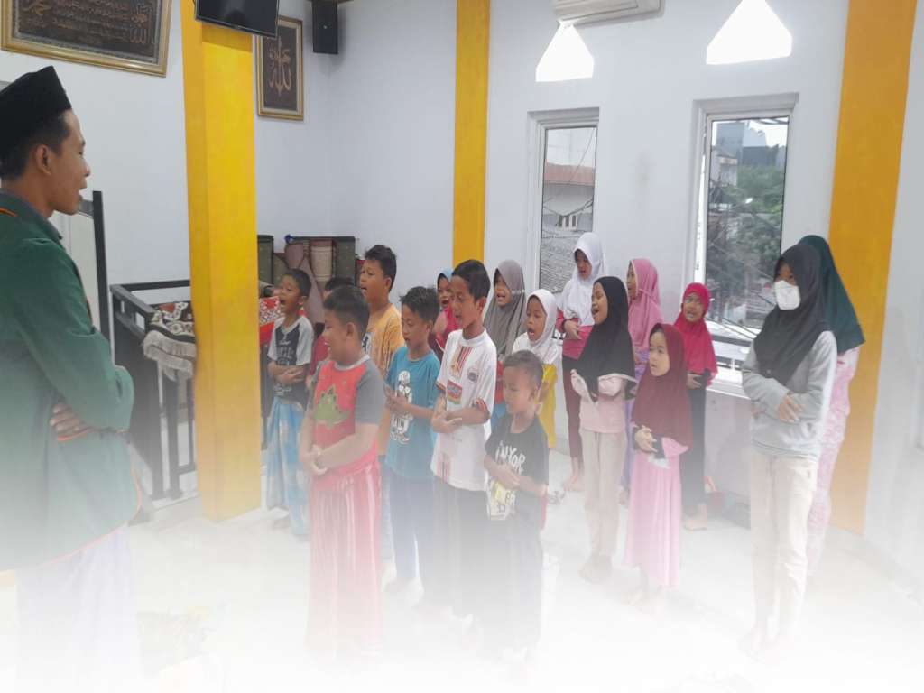 KKN di Kelurahan Tambora, Mahasiswa UNUSIA Implementasikan Metode Demonstrasi Pembelajaran Non Formal Untuk Remaja