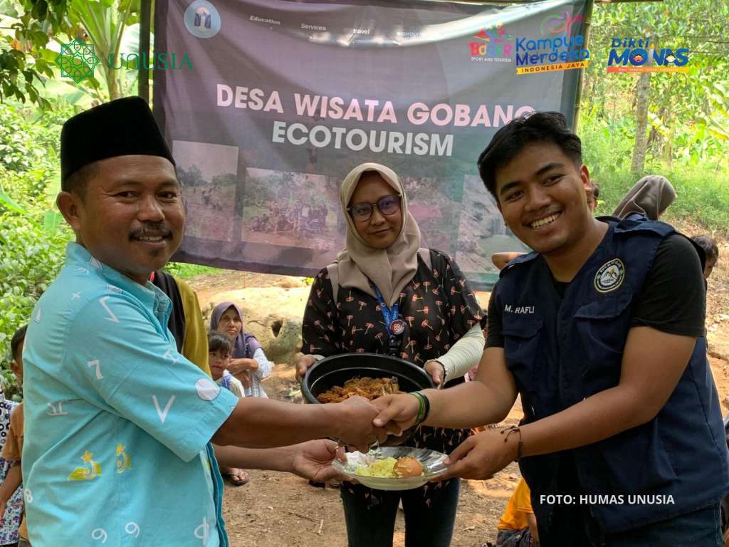 Resmikan Wisata Air Terjun, Mahasiswa Unusia Eskalasi Ekonomi Warga Desa Gobang