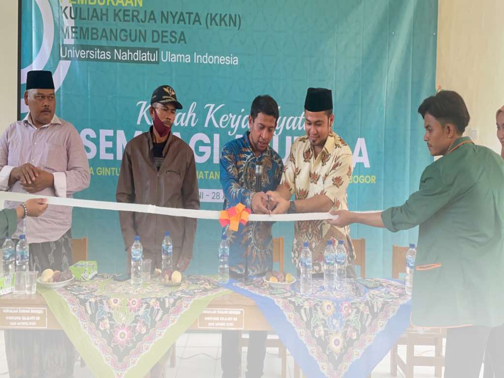 Pembukaaan Dan Penandatanganan MOU KKN UNUSIA Meningkatkan Kualitas Pendidikan Formal di Desa Gintung Cilejet