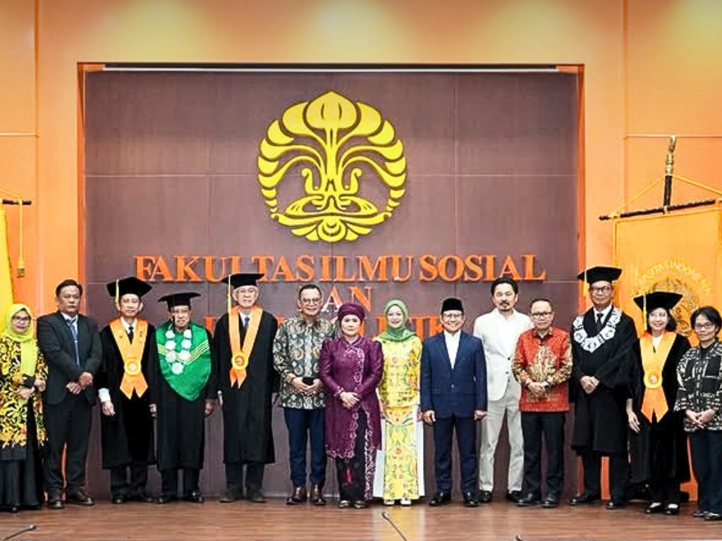Guru Besar Emeritus FIN Unusia Prof. Said Aqil Siroj Jadi Penguji Sidang Promosi Doktor di FISIP UI