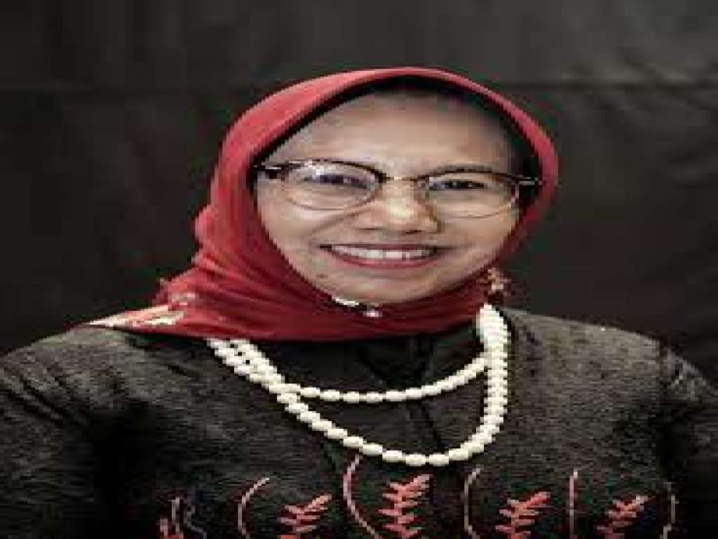 Profil Dr. Ir. Paristiyanti Nurwardani, M.P. Ketua LLDIKTi Wilayah 3