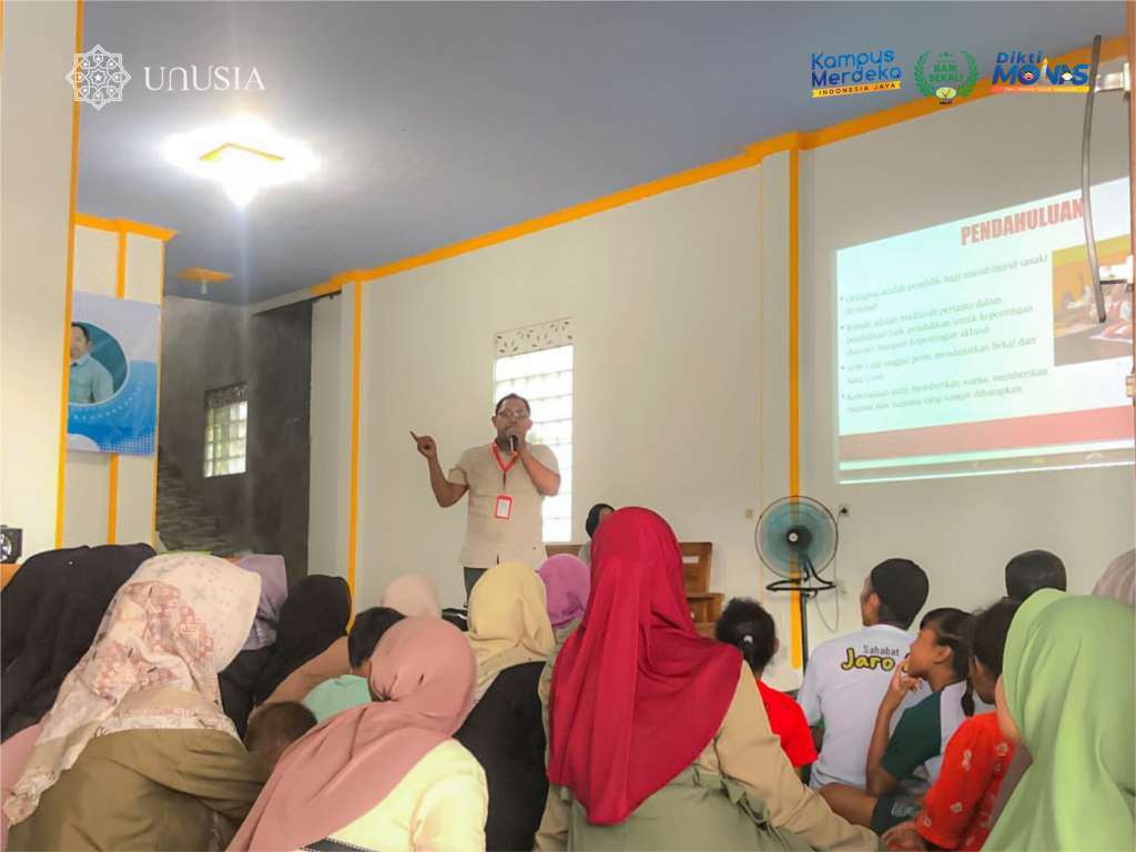 Sinergi KKN dan Dosen PGMI Hadirkan "Seminar Pendidikan" di Desa Warga Jaya