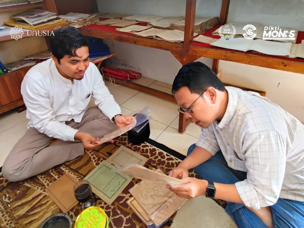 Tim Peneliti Telusuri Warisan Kitab Pegon Ulama Sunda di Pesantren Nurul Fata Sukabumi