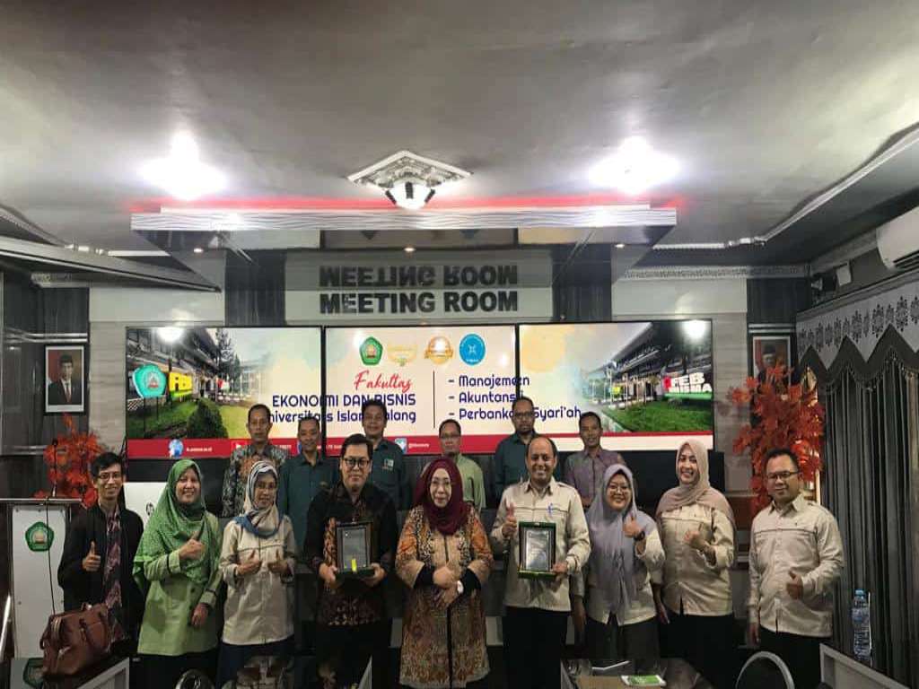 FEB UNUSIA Benchmarking ke FEB UNISMA